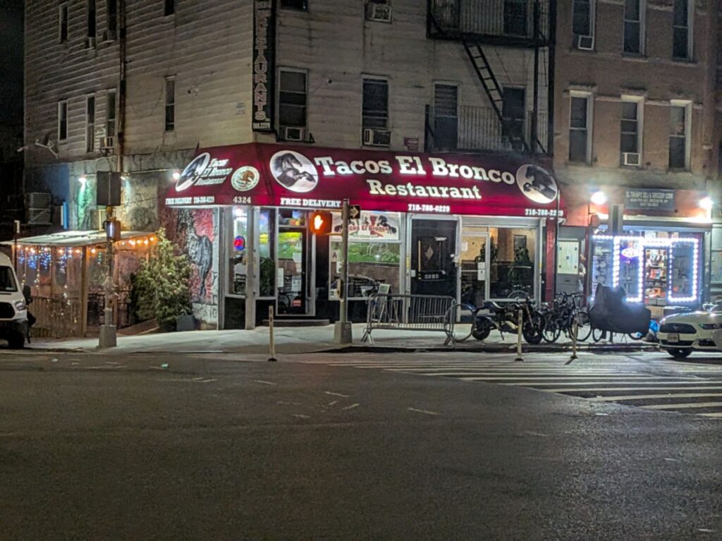 Tacos El Bronco 1